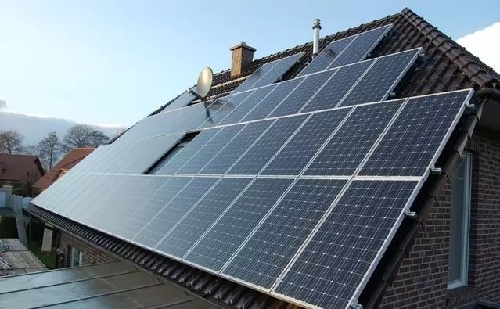 如何评估光伏材料技术在工业应用中对能源独立性的贡献