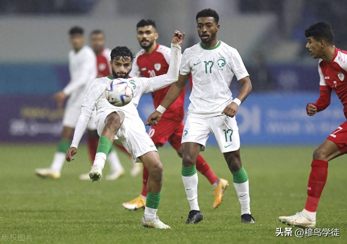 足坛各路豪强争夺德国新星，引发激烈竞争