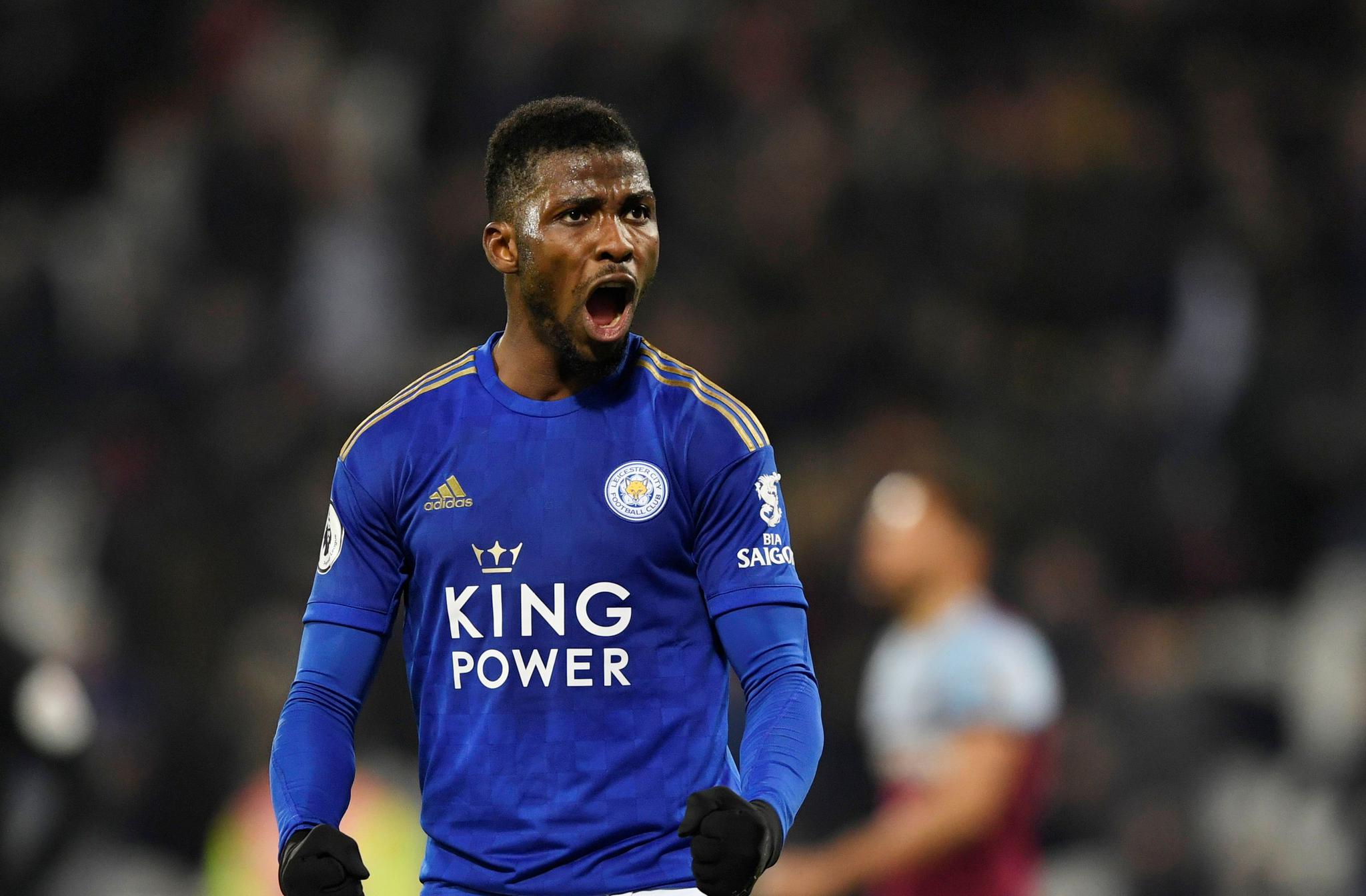 莱斯特城逆转获胜，坚定排名前三