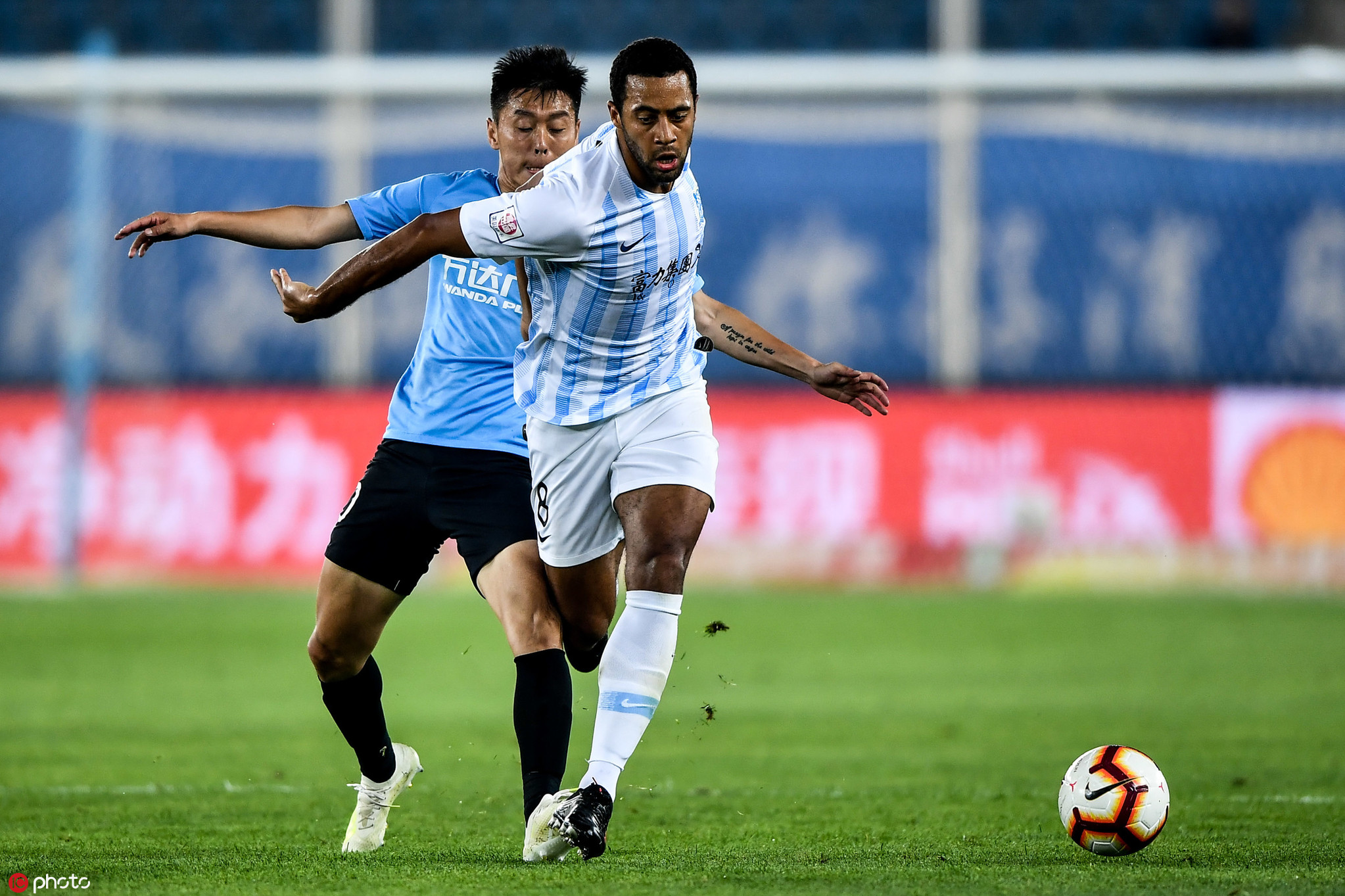 广州富力队员克服困难，取得胜利迎来好气象