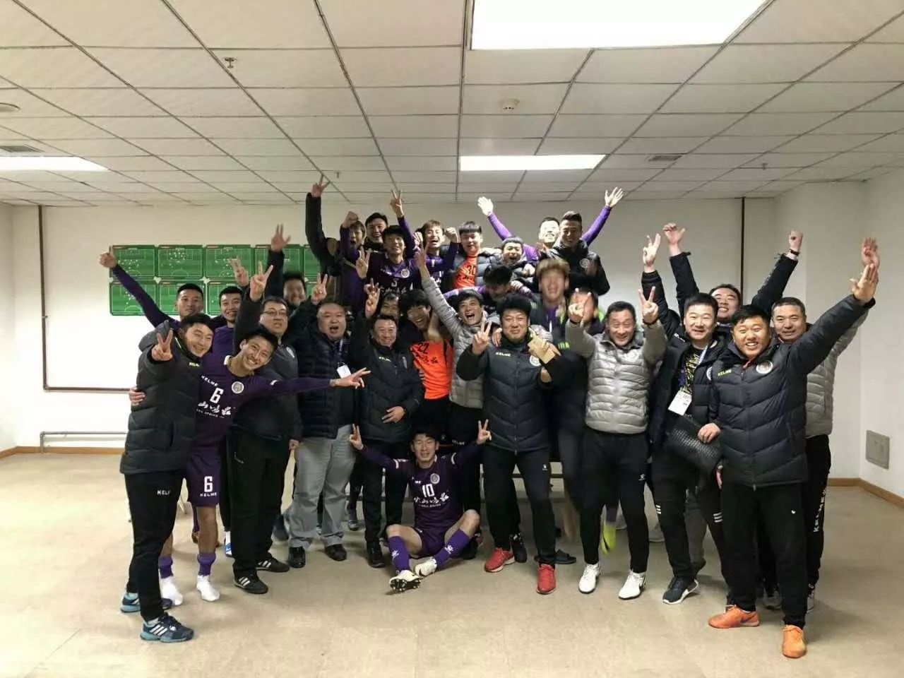 黑龙江哈尔滨客场大胜对手全取 黑龙江哈尔滨客场大胜对手全取